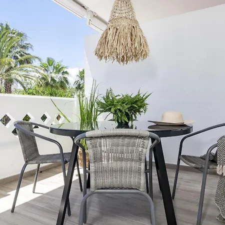 Appartement Pr - Stunning Flat Front Line Puerto Banus *